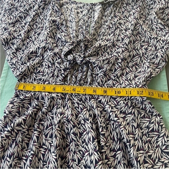 Lulu's Navy Blue and White‎ Print Dondi Romper - Picture 11 of 13